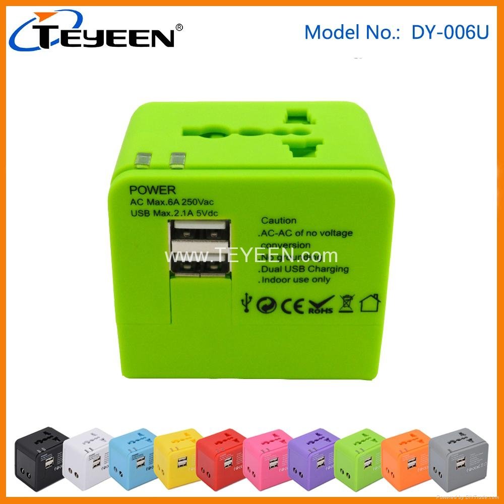 World Travel Adapter with Dual USB (DY-006U)