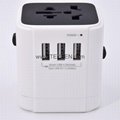 Worldwide travel adapter with 3 USB output 4500mA 2