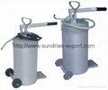 Heavy Duty High Volume Grease Pump Bucket Greaser - 16L