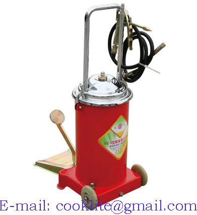 Wheeled manual grease lubricator pedal pump - 12L