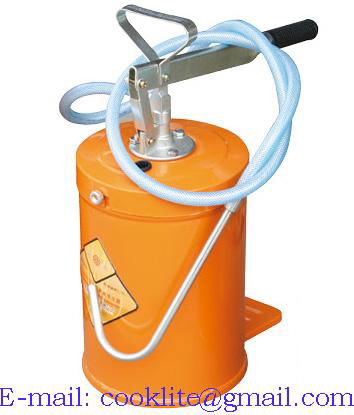 Cubeta con bomba manual para aceite / Pato de lubricación 10 kg con depósito