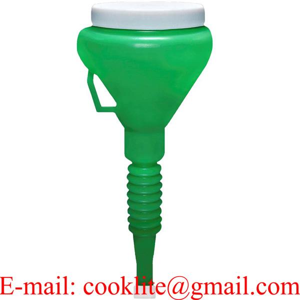 1 1/2 Pint Green Double Cap PE Plastic Funnel