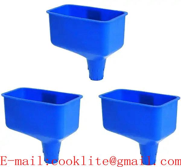 Spill Saver Oil Funnel 2 Pint Locking Plastic Drum Funnel