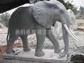 晚霞红石雕大象 2