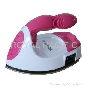 Travel steam iron 2