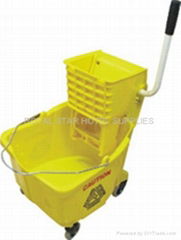 mop bucket with wringer