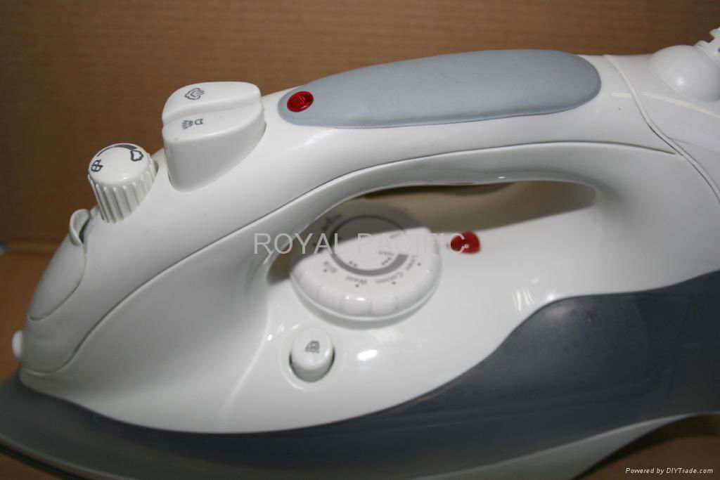 Hotel steam iron 3