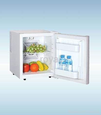 Mini bar fridge 3