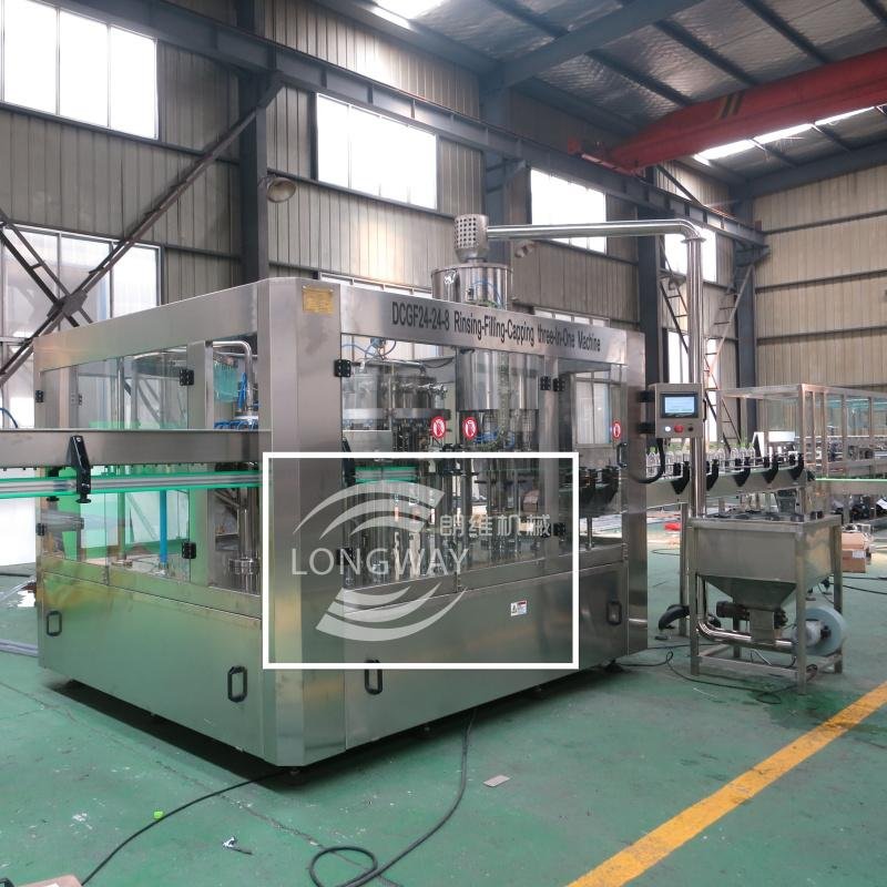 Automatic Carbonated Soda Water  Filling Machine 5