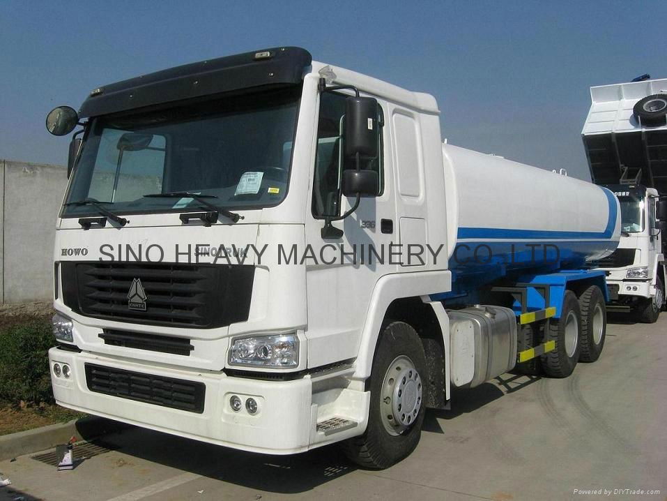 Sinotruck Howo 6x4  Water tank truck  3