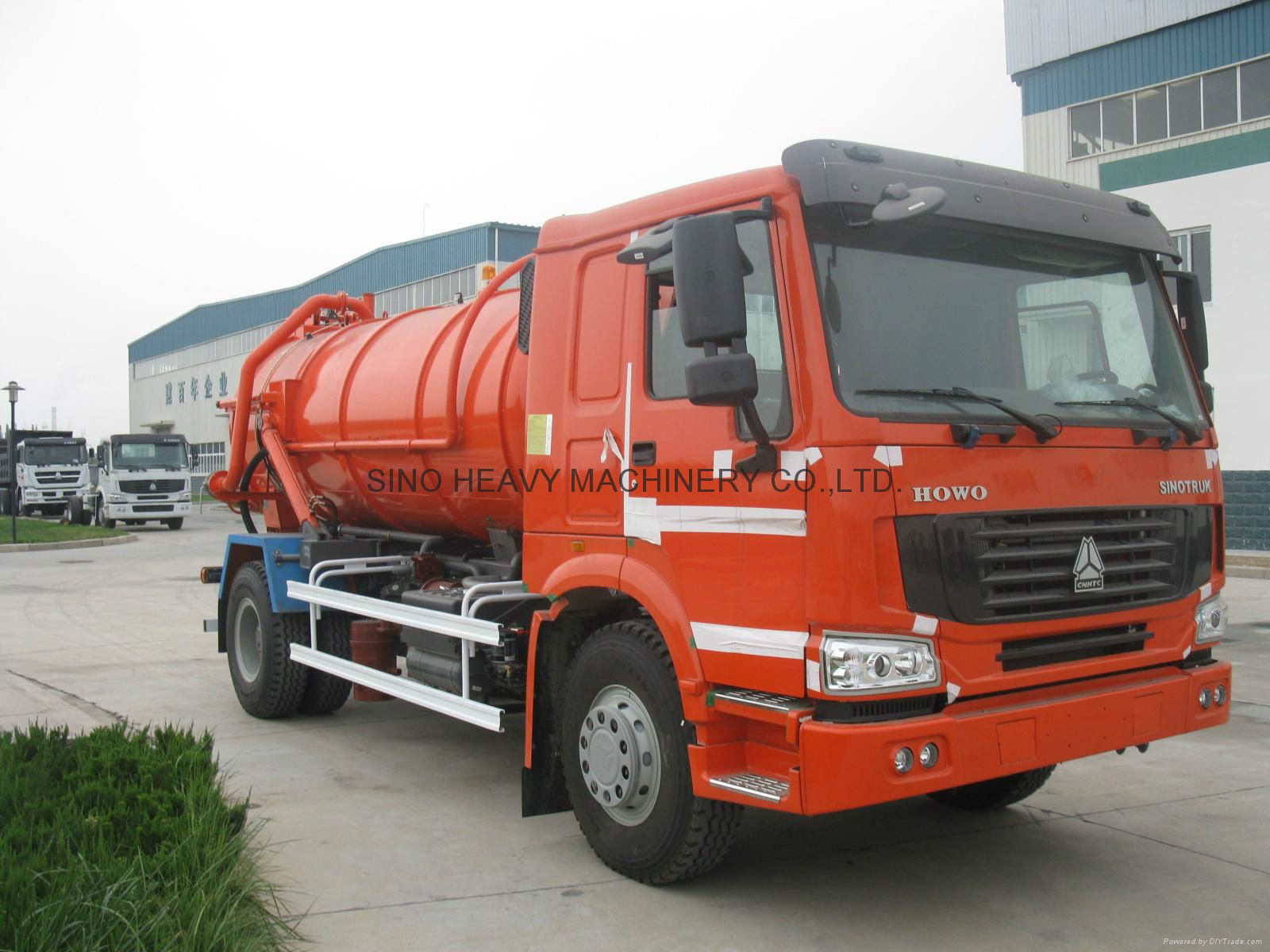 Sinotruck 5/8/10/12/16/20M3 sewage suction truck 4