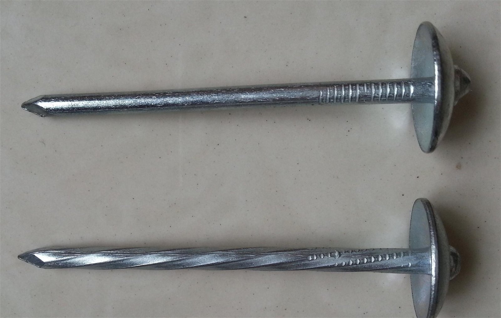 Galvanized Roofing Nail 2