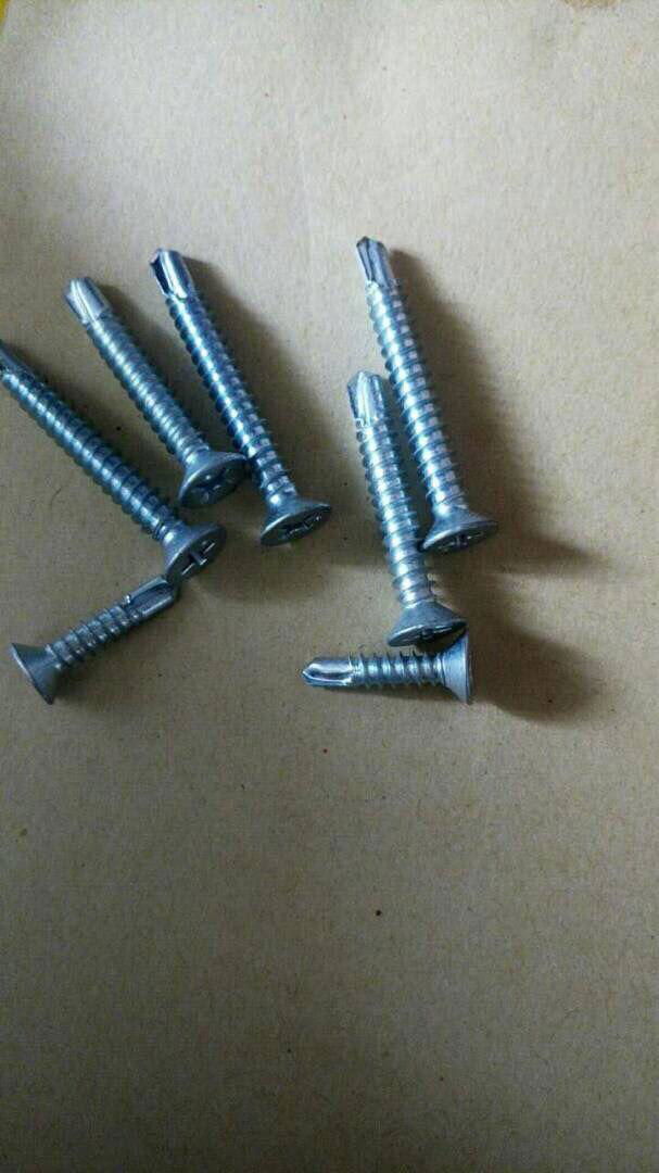 Galvanized Countersunk Self Drilling Screw 3