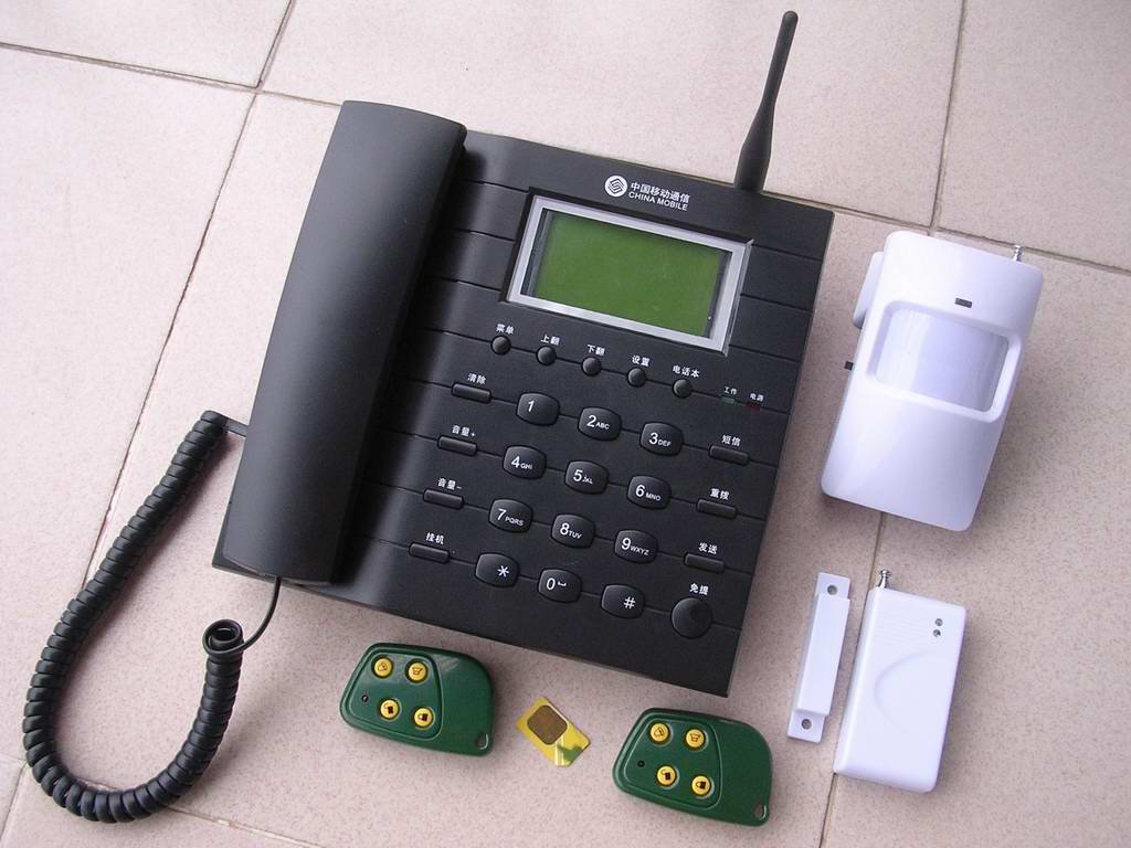  GSM-PT  电话机型GSM报警器