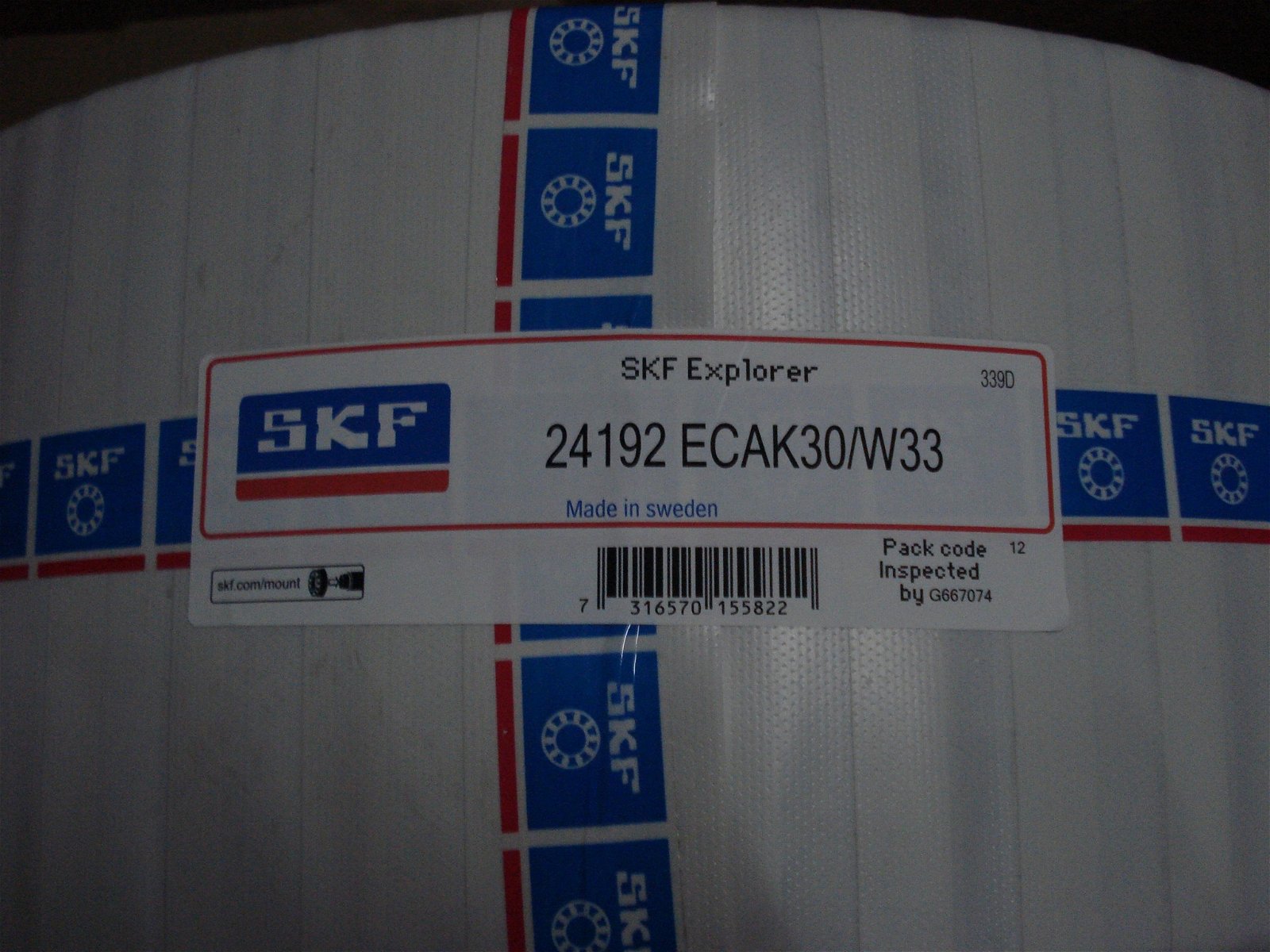SKF   24192 ECAK30/W33  Spherical Roller Bearing 1