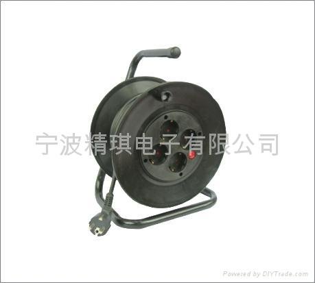 Europe VDE/CE approved Wire reel and socket 