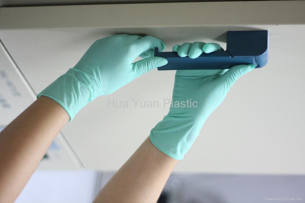 Nitrile Gloves