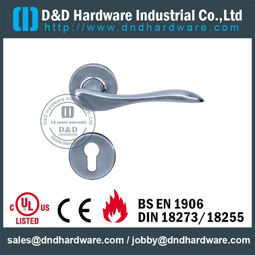 Stainess steel lever solid handle BS EN 1906 Grade3&Grade4 DDSH014