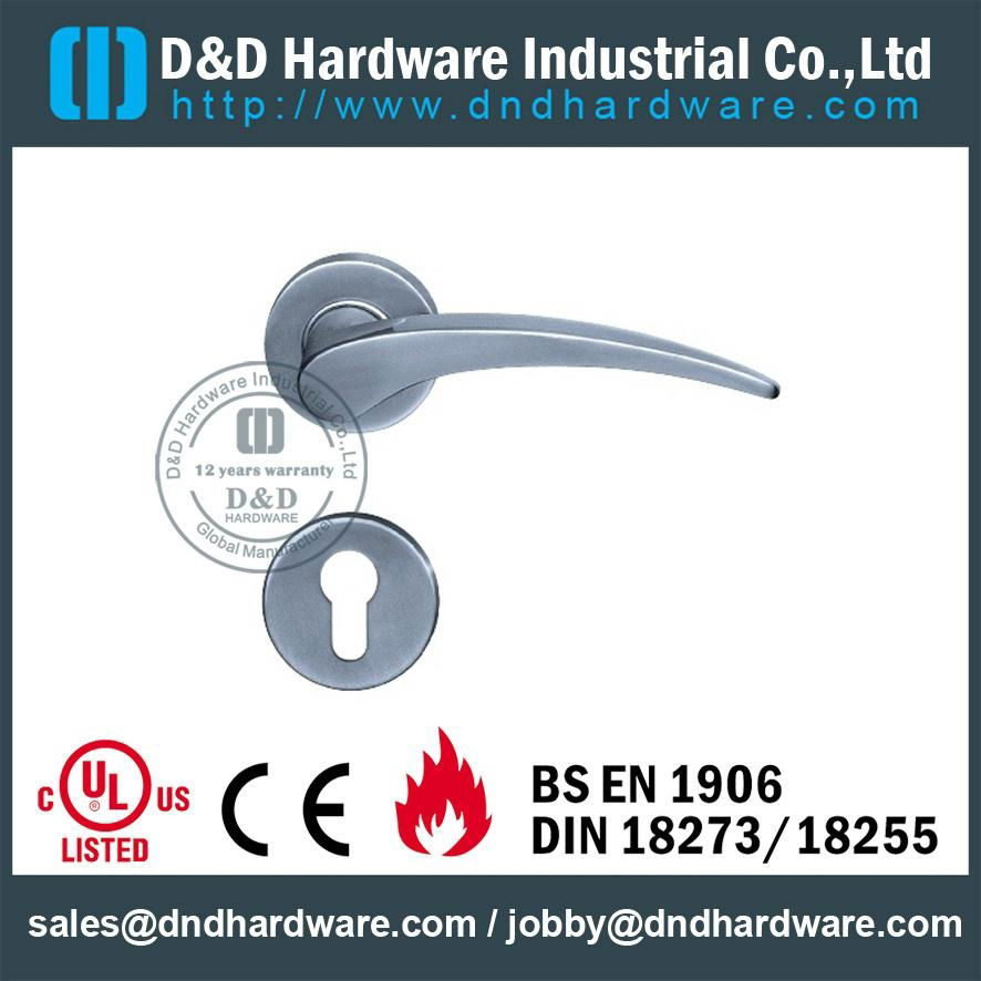 DDSH015 BS EN 1906 solid handle