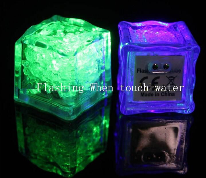 Liquid Activated LED Flashing Ice Cube 2