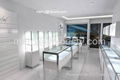 Deluxe jewelry display counter showcases in jewelry retail store 2