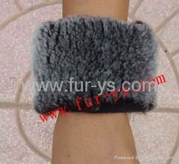 fur cuff 5