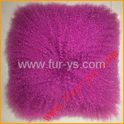 Fur cushion 