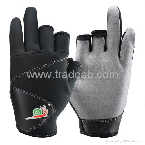 FISHING GLOVES 3