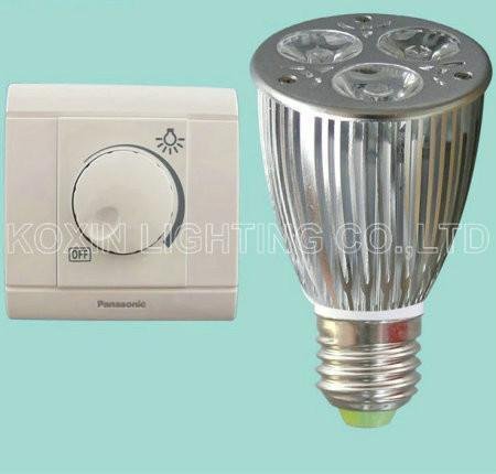 Dimmable led bulb light E27 3*3W