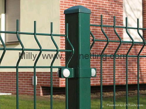  curvy welded 3D panel fence/ triple Wire Fencing/welded wire fence