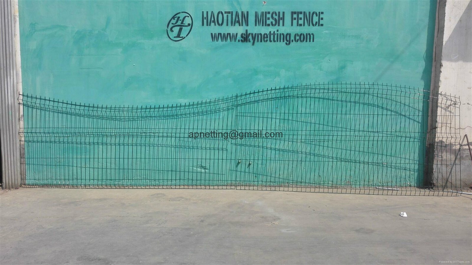 三角折弯防护护栏网，折弯护栏2.5米宽，浸塑庭院围墙护栏 3