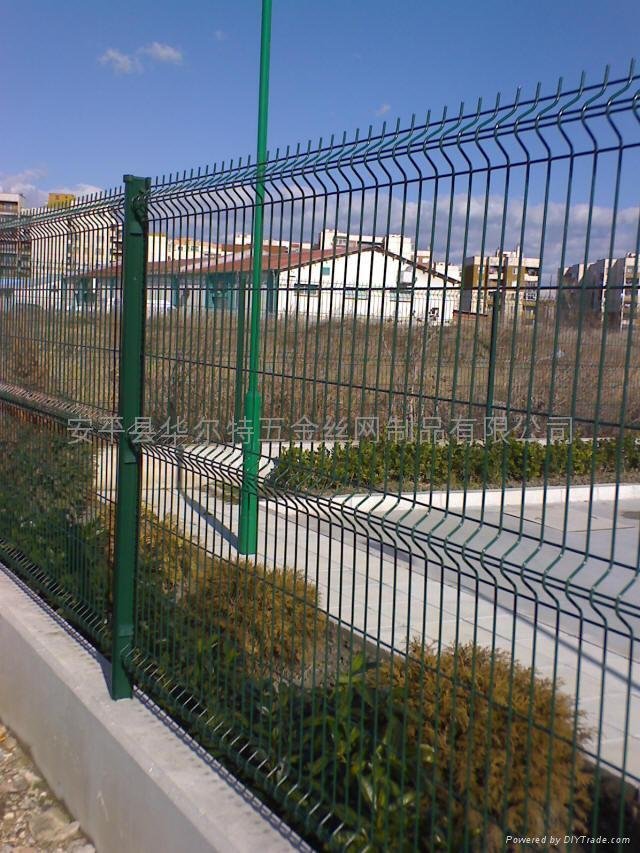 3D welded wire mesh fences/welded panel fencing/wire fencing panels 2