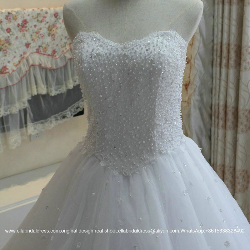 Luxury Sweetheart Strapless Lace Tulle Wedding Dress With Long Train G198 4