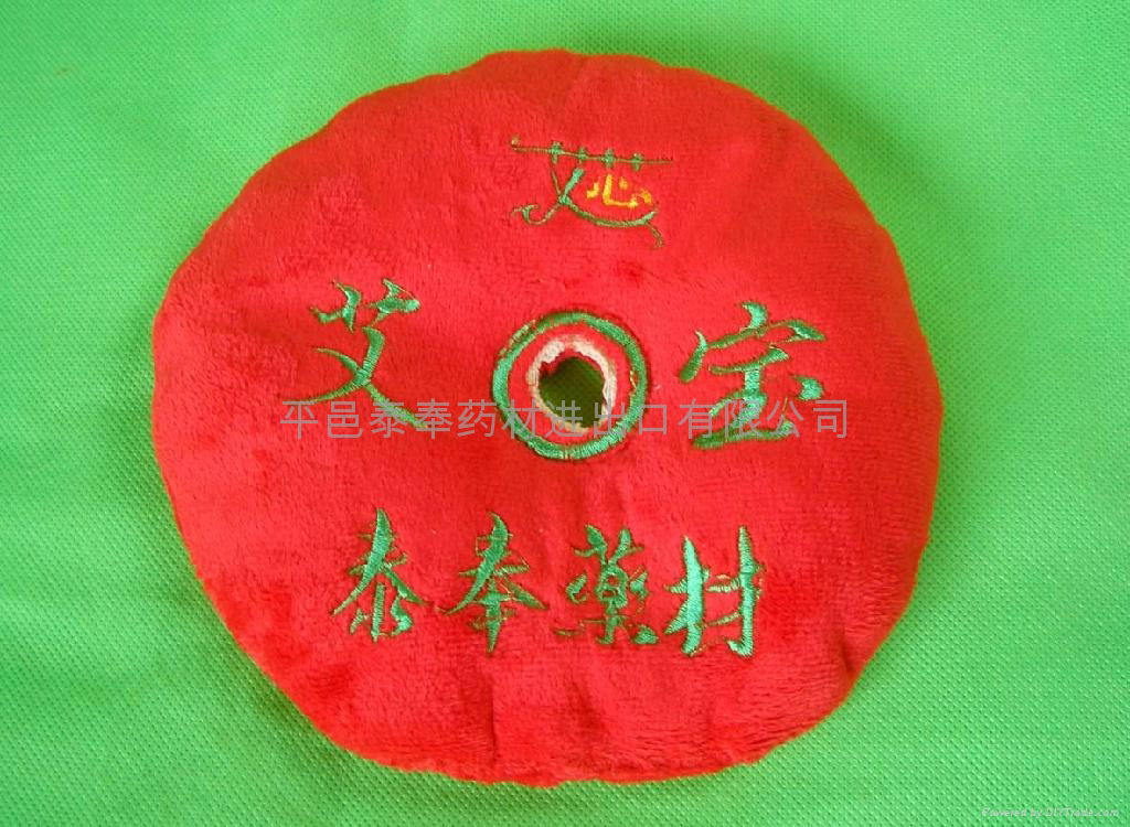 Bags of leaves treated moxibustion for Protect breast 3