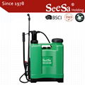 16L/18L Agricultural Backpack Manual Hand Pressure Pump Sprayer 2