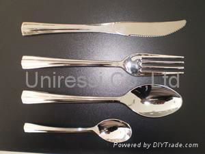 plastic cutlery