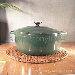 5 Qt Oval Casserole Dish in Green with cover.jpg 3