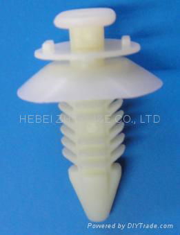 auto plastic fastener 3