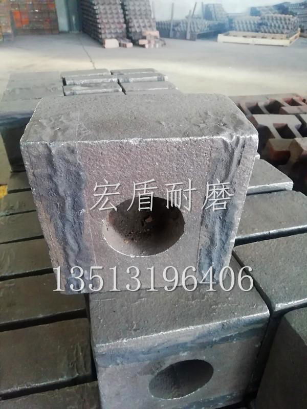 Tungsten titanium alloy inlaid hammers