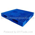 Reversible Plastic Pallets