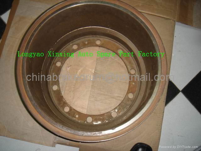 Nissan UD brake drum wheel hub, brake shoes 3