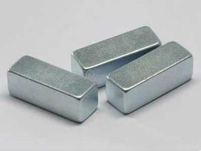 Block NdFeB magnet of Zn coating