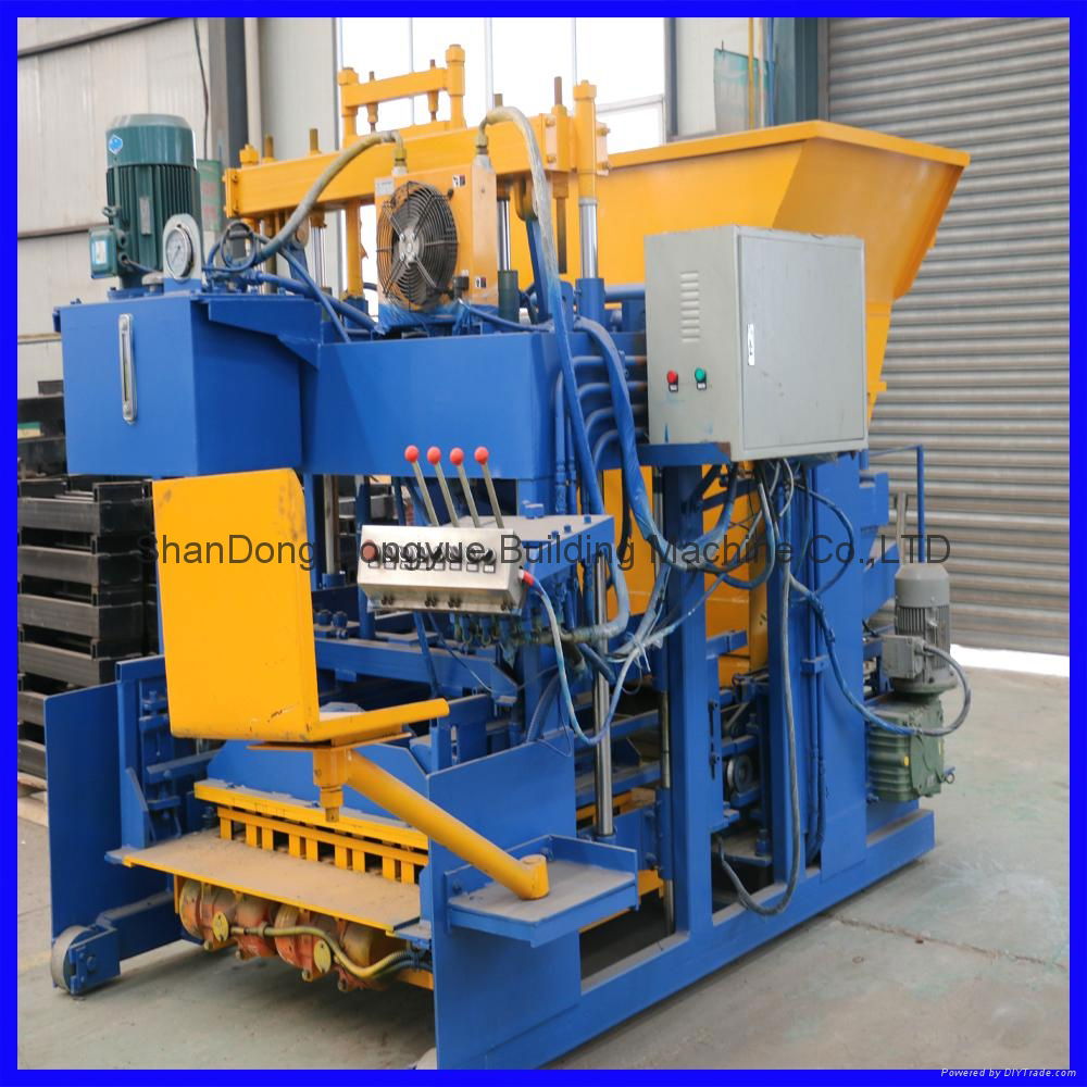 QTM10-15 movable block machine,egg layer block machine,mobile brick machine 4