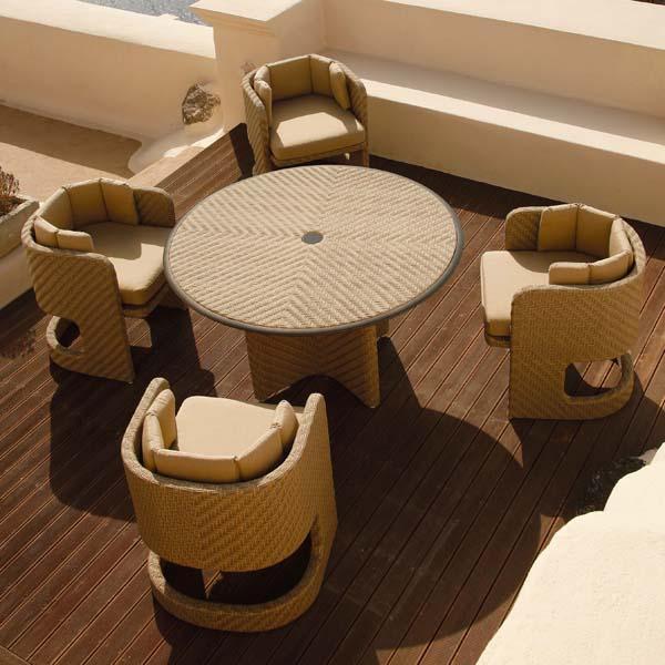 outdoor wicker/rattan dining set with fabric cushions 2