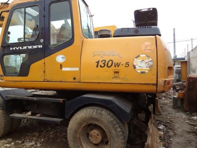 Used  Hyundai R130W-V excavator 5