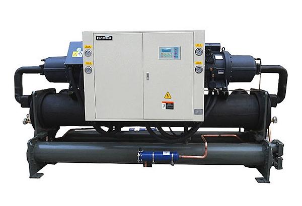 風冷螺杆式冷水機組 3
