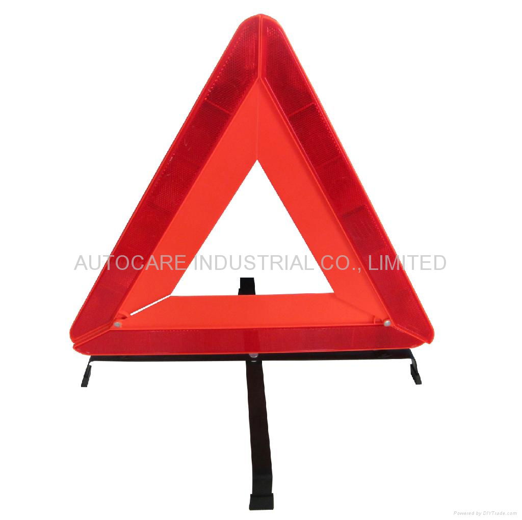 2020 Warning triangle