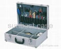 Aluminium Tool case with carry 1