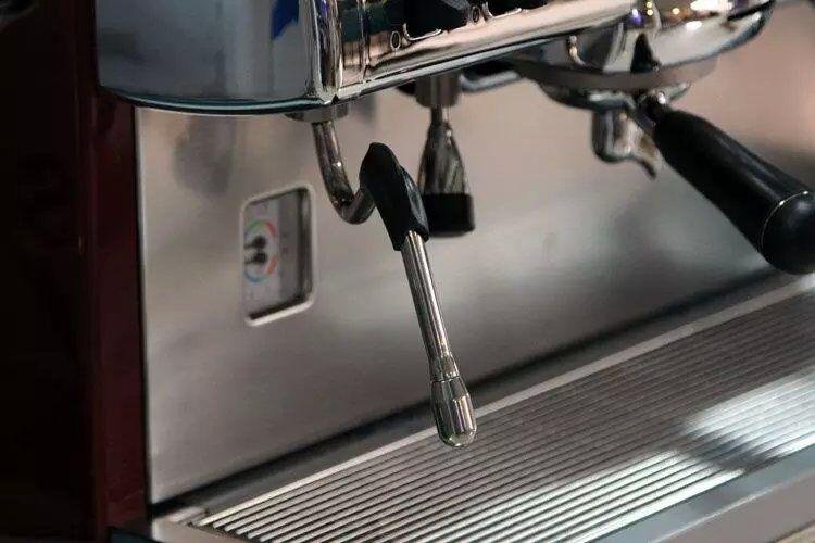LA CIMBALI/金佰利半自动咖啡机 4