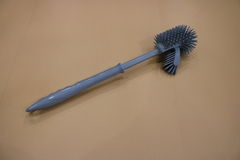 toilet cleaning brush